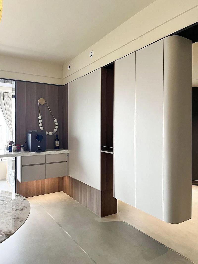 white floating wardrobe001 white floating wardrobe001